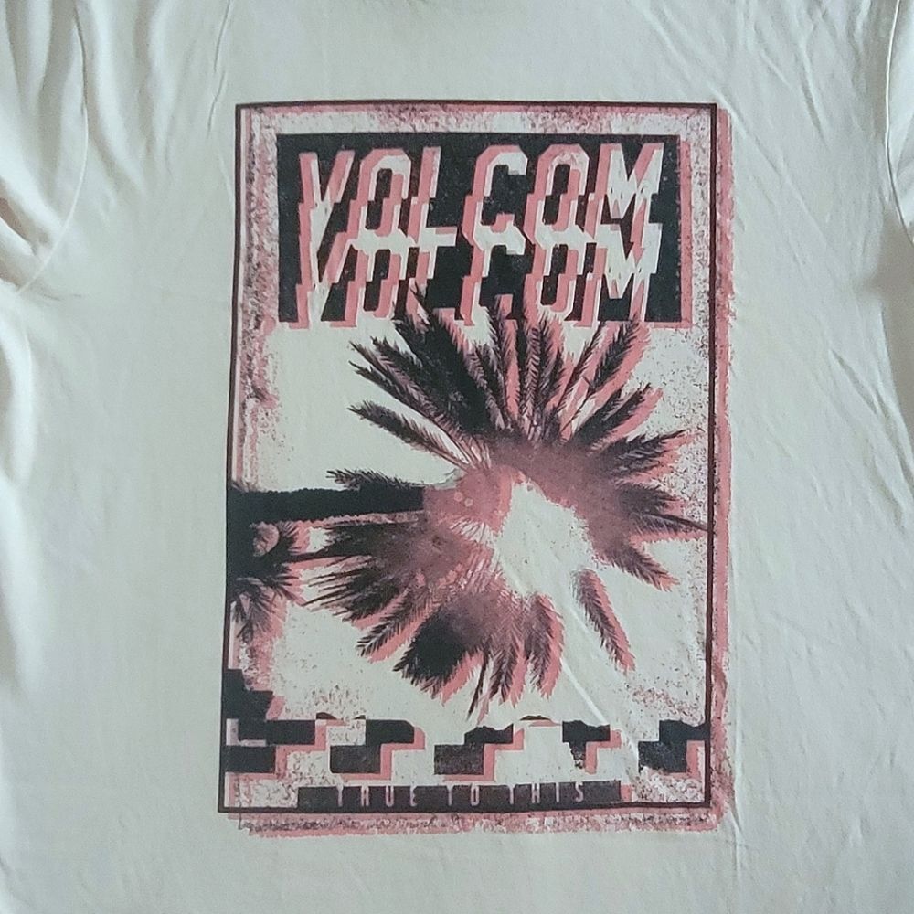 Volcom💎 "True To This" Repeating Logo Boyfriend👫 Tee👕 - NWT - Picture 3 of 13